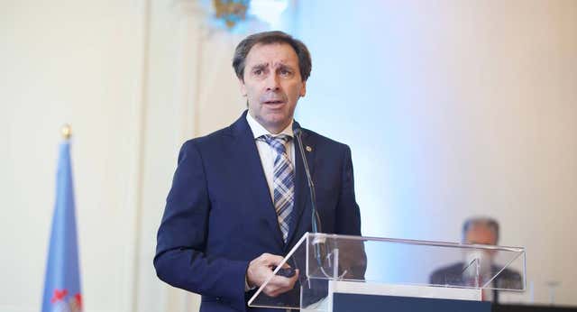 El nombre de Felipe Miñambres resuena en A Sede del Celta