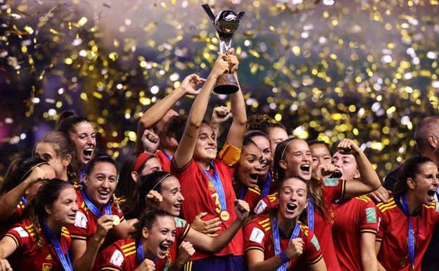 Las jugadoras de la Selección femenina celebra su triunfo en el pasado Mundial.  RFEF