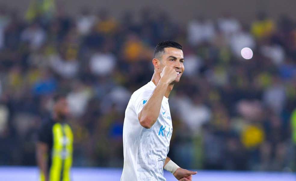 Cristiano le amarga la noche a Benzema con un doblete que le convierte en el máximo goleador de 2023