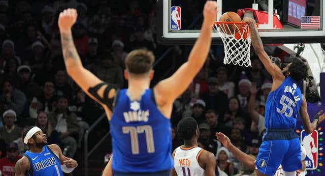 Los libros de historia se quedan sin páginas para un Luka Doncic al que sólo superan Jordan y Chamberlain
