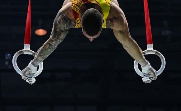 Néstor Abad, gimnasta en la especialidad de artística. PAUL ELLIS/AFP