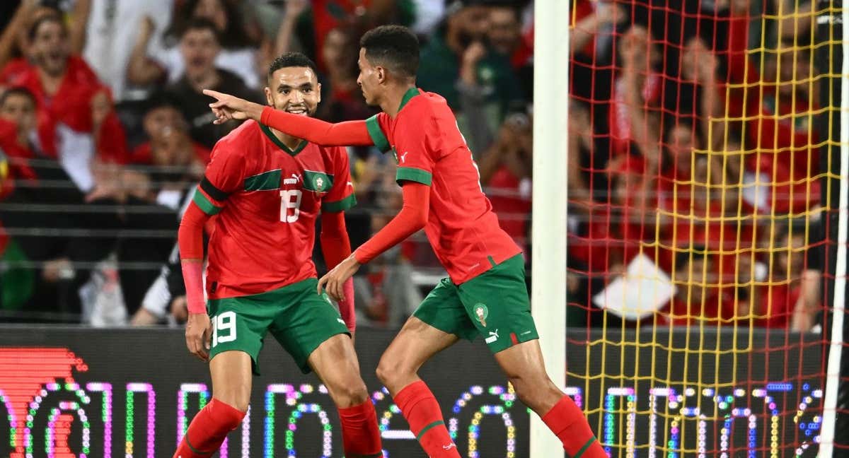 En-Nesyri y Ounahi en un partido con la Selección de Marruecos.