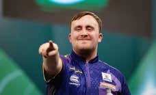 Luke Littler, el niño que arrasa a los dardos con 16 años y que puede ganar medio millón de euros