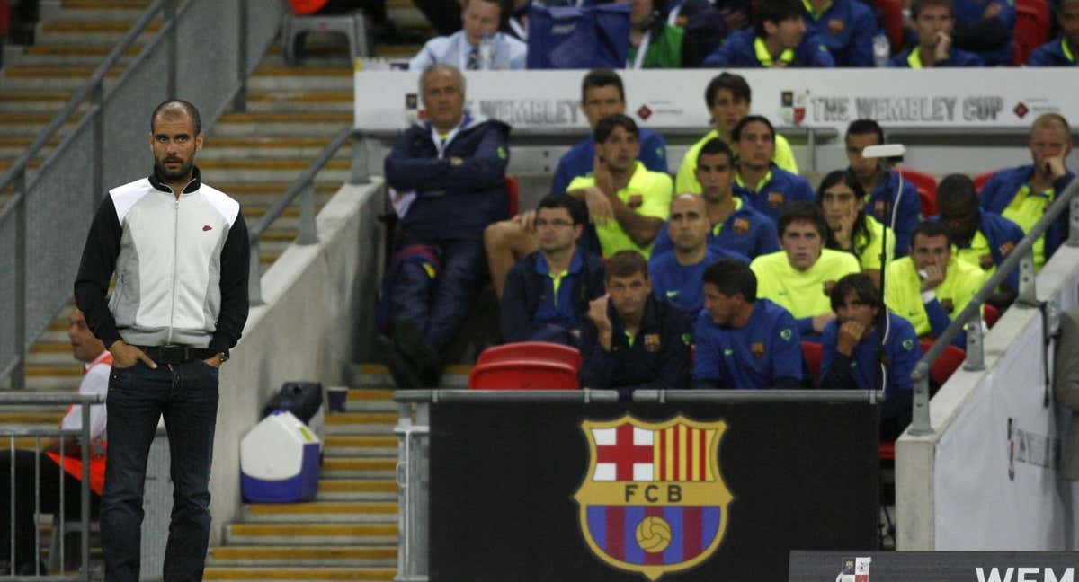 Pep Guardiola, en el banquillo del FC Barcelona, en 2008.