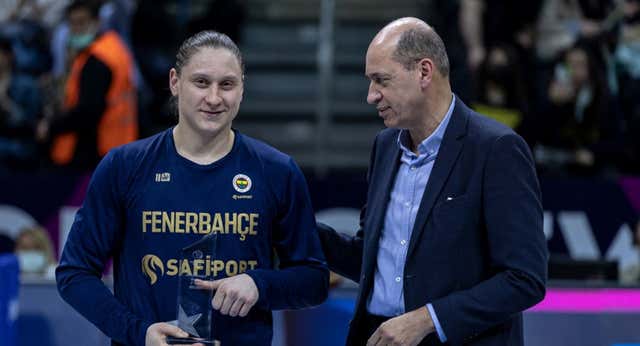 La indescifrable figura de Alina Iguapova, nueva jugadora de Valencia Basket