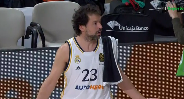 Llull avisó de una emergencia en la grada… y se siguió jugando