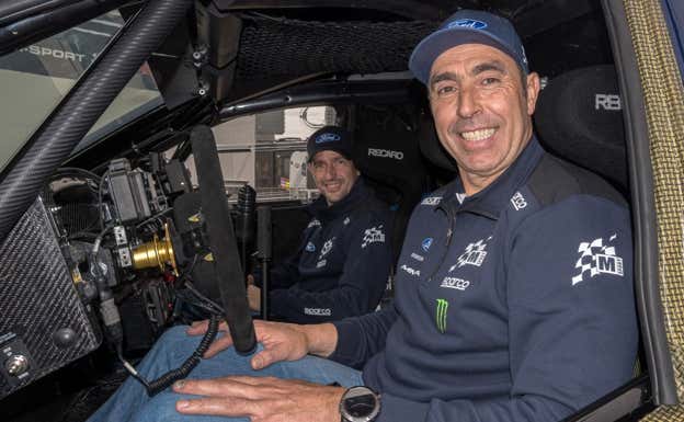 Nani Roma y Álex Haro, al volante del Ford Ranger T1+ de Ford NWM M-Sport.  Ford Performance