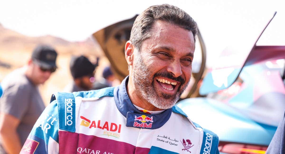 Nasser Al Attiyah sonríe en el vivac del Dakar 2024. /A.S.O./Florent Gooden/DPPI