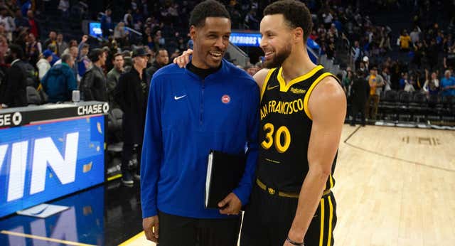 Jonathan Kuminga se redime y entierra el hacha de guerra con Kerr en el show de Steph Curry