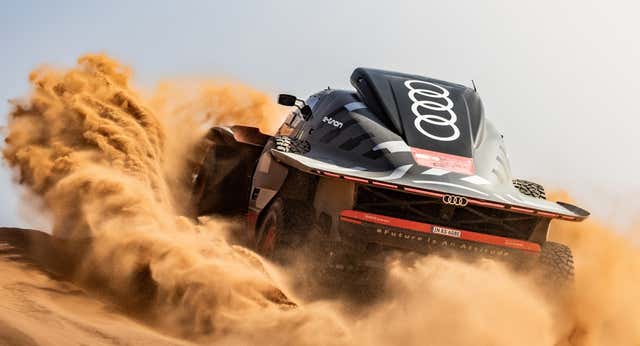 Carlos Sainz, nuevo líder del Rally Dakar; Stéphane Peterhansel iguala las legendarias 50 victorias de Ari Vatanen