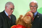 Franz Beckenbauer, el Káiser que reinventó el líbero y fue recibido a besos por Luis Aragonés en la final de la Copa de Europa del 74