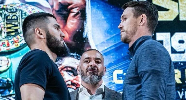 Artur Beterbiev y Callum Smith, cara a cara.