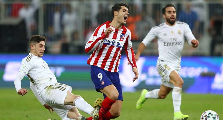 La patada de Valverde a Morata en la final de la Supercopa de 2020.