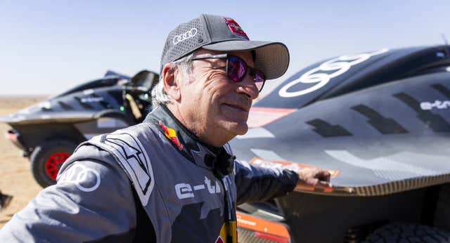 Carlos Sainz avisa sobre los próximos días y no entra al trapo con Al Attiyah: “Puede haber muchas diferencias”