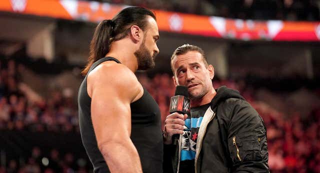 McIntyre y CM Punk caldean Royal Rumble