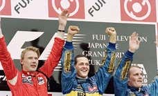 El rayo de esperanza sobre Michael Schumacher: “Me dicen que se sienta a cenar”