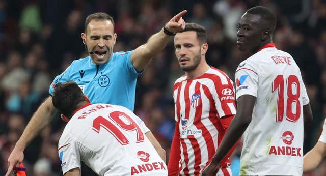 Cuadra Fernández, favorito para el Atlético – Real Madrid de Copa: RMTV ya le dedicó dos vídeos