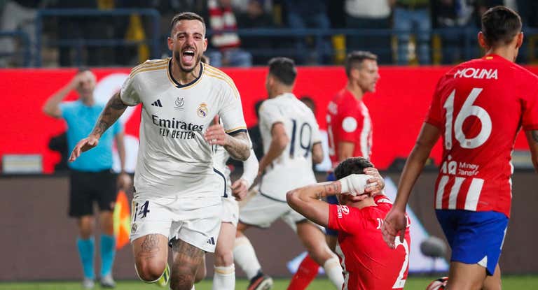Joselu celebra el primer gol del Real Madrid en la prórroga contra el Atlético.