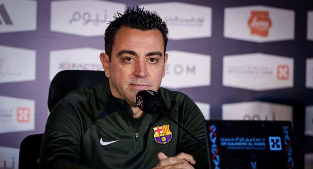 Xavi en conferencia de prensa.