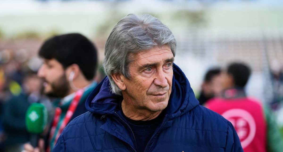 Manuel Pellegrini durante un encuentro del Betis.