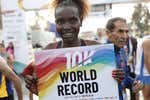 La keniana Agnes Jebet pulveriza el récord del mundo de 10K en Valencia