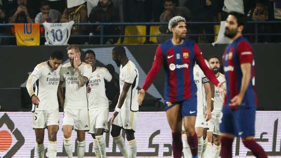El Real Madrid celebra el primer gol de Vinicius. /EFE