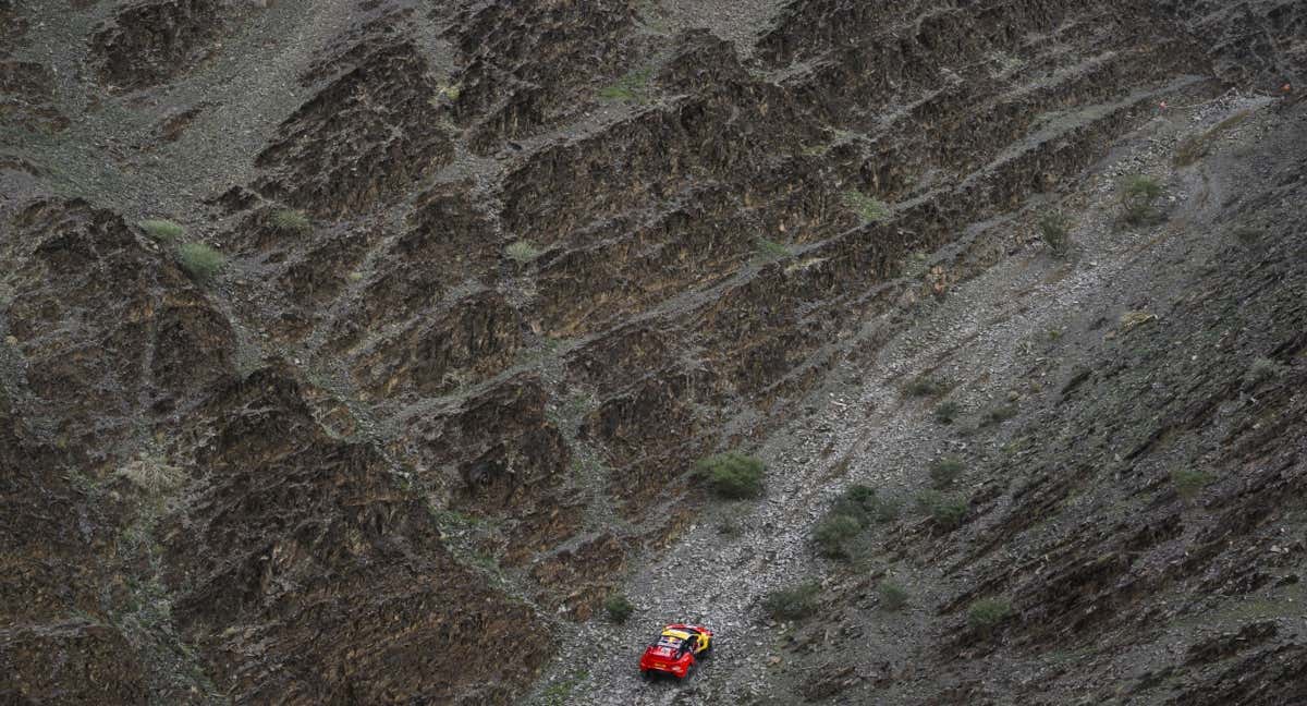 Así es la trampa final que espera a Carlos Sainz en el Rally Dakar: «Si esto decide quién gana, no es lo ideal»