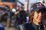Cristina Gutiérrez entra en la historia del Dakar al ganar en un final de auténtico drama