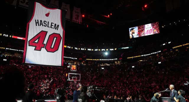 Miami Heat retira la camiseta de Udonis Haslem, que ya es leyenda en casa