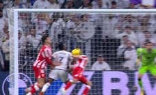 Lo que dice la norma sobre rematar con el deltoides anterior: ¿fue mano de Vinicius en el gol?