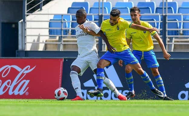 Vinicius pelea con </p><p>su par.  CEDIDA