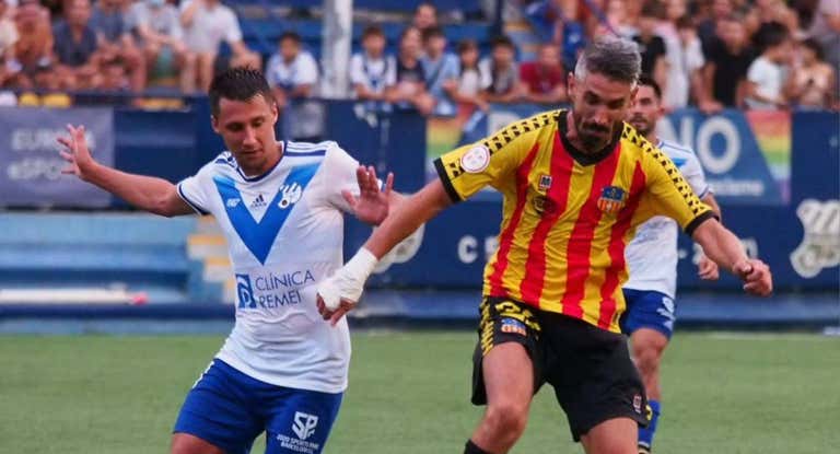 Imagen del partido de la temporada pasada en el Nou Sardenya.