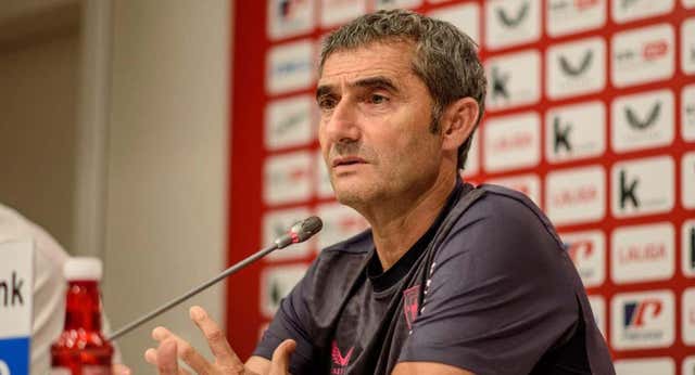 El Athletic y Ernesto Valverde alzan la voz y responden a los comentarios racistas: “No sabemos en qué mundo vivimos”
