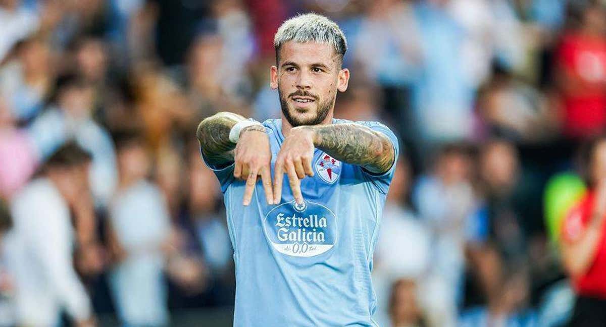 Carles Pérez celebrando un gol con el Celta./@carlesperez7