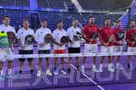 El derbi madrileño se empieza jugando en una pista de pádel