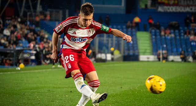 Bryan Zaragoza ya está en Múnich para incorporarse al Bayern