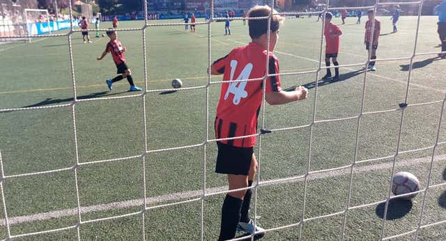 La historia de superación de Thiago: el niño sin papeles que estuvo año y medio sin  jugar al fútbol