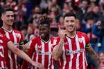 Un Yuri Berchiche desatado y bigoleador guía la victoria de un Athletic que vuela en San Mamés
