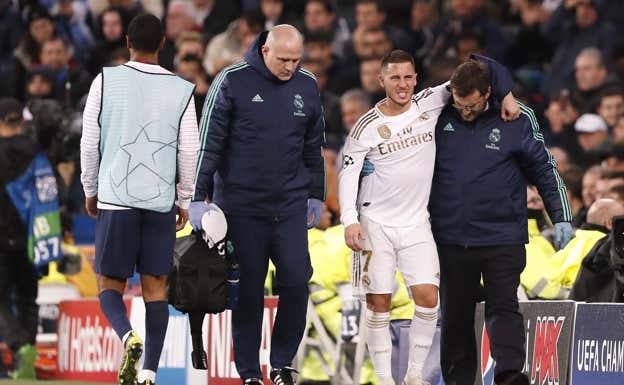 Hazard el día de su grave lesión ante el PSG.  Reuters