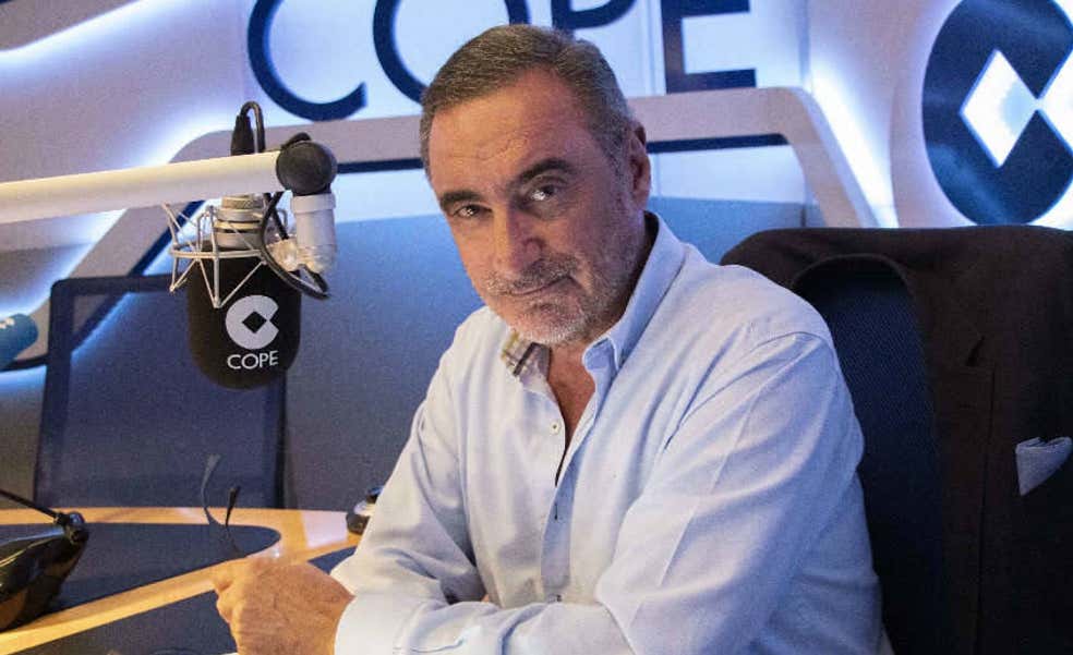 Jugadores en el VAR, Supercopa en España y «mimar» el fútbol femenino: los planes de Carlos Herrera para la RFEF