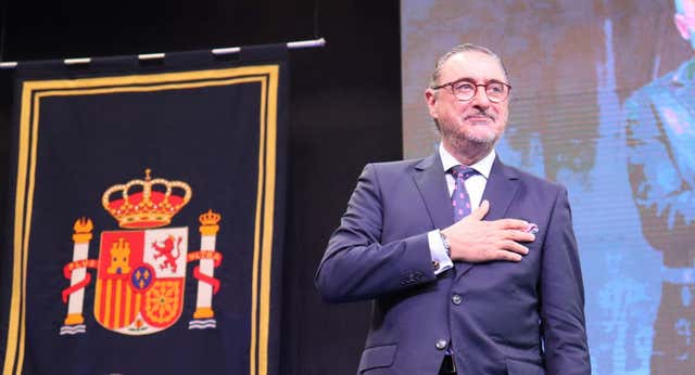 La letra pequeña de la candidatura de Carlos Herrera a la RFEF: no es tan fácil como anunciarlo en la radio
