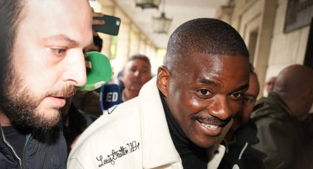 William Carvalho declara sobre una presunta agresión sexual