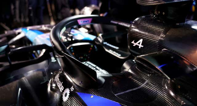 Los coches de F1 son cada vez más negros y tiene su explicación