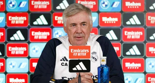 Ancelotti reta a Toni Kroos: «Si se retira, pensaría que tiene huevos»