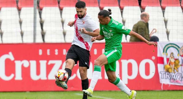 Vieites frena al Sevilla Atlético y reparto de puntos en el derbi de filiales