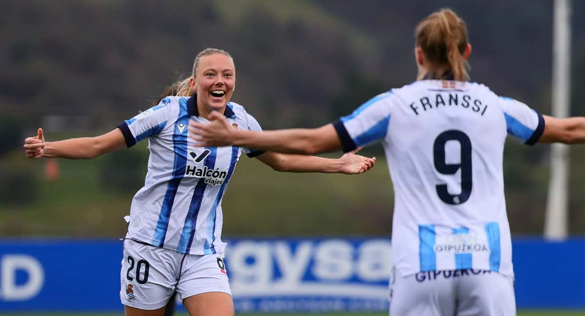 Jensen y Franssi, goleadoras de la Real Sociedad femenina durante un partido de la Liga F. /LIGA F