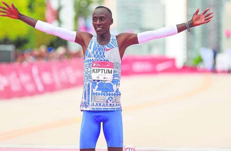 Muere en un accidente de tráfico Kelvin Kiptum, recordman mundial de maratón