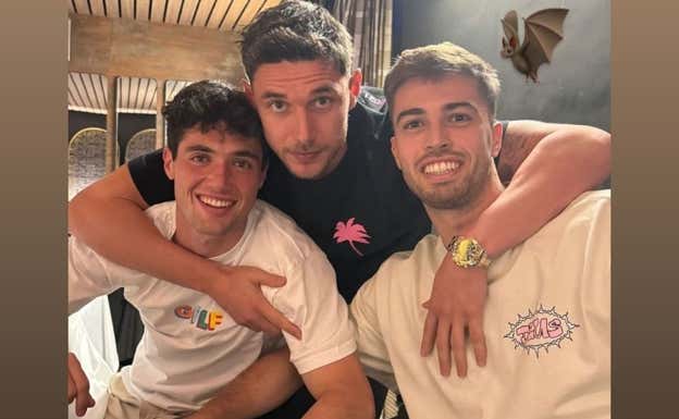 Yaremchuk junto a Alberto Marí y Pablo Gozálbez.  Instagram