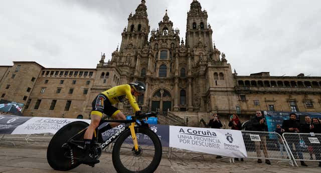 El imperio Zara desembarca en el ciclismo y podría vestir a Vingegaard, Nairo Quintana o Carlos Rodríguez