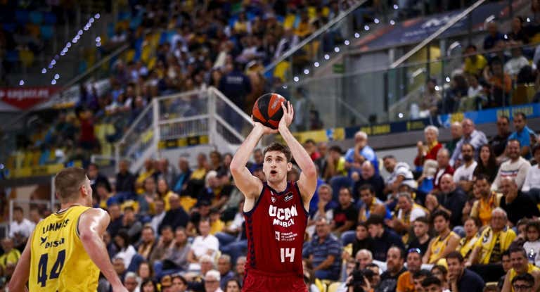 Dustin Sleva en un partido contra el Dreamland Gran Canaria.